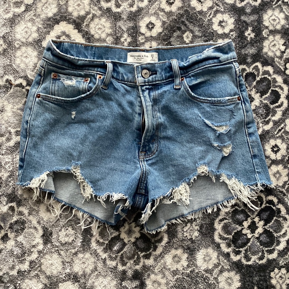 Abercrombie Mom shorts